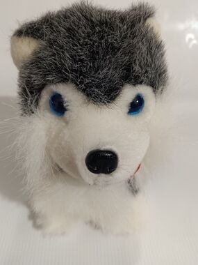 Realistic Sitting Husky Puppy Plush Dog Toy - White and Gray Beautiful